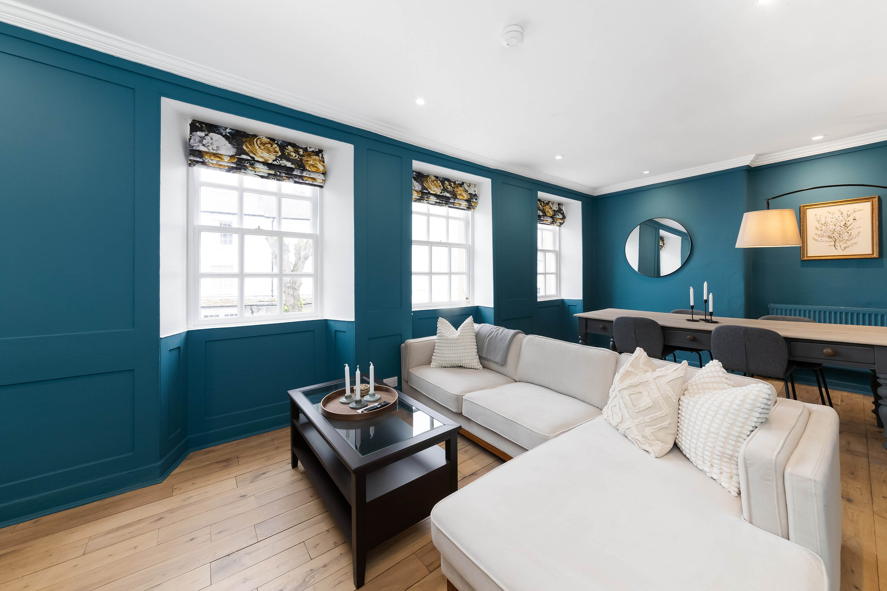 Lounge seating area